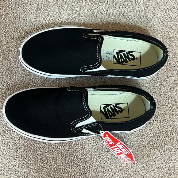 Vans Black and White Classic Slip-On Shoes - Size - Men’s 4.5 / Women’s 6.0 NWT - Picture 13 of 14